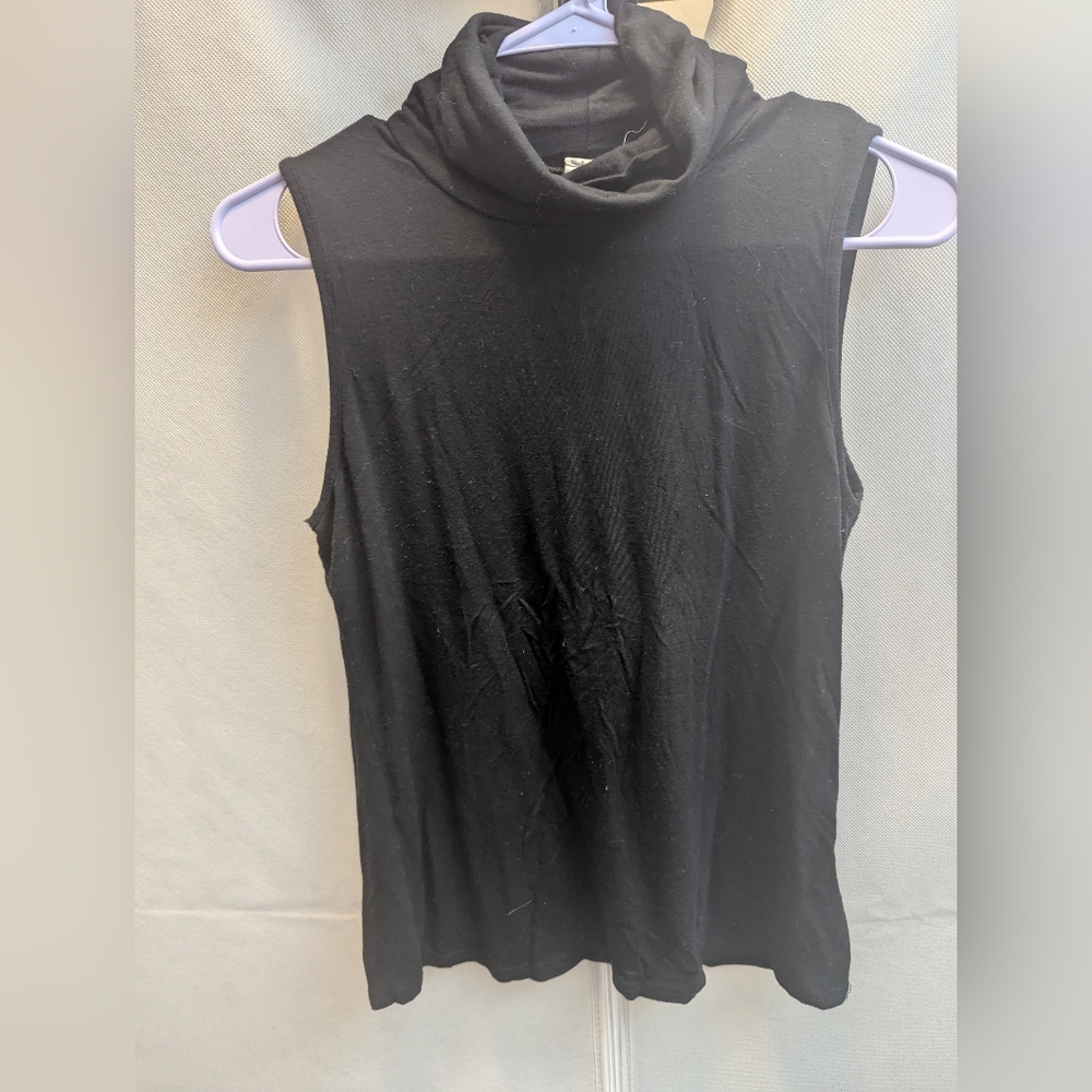 Black Sleeveless Turtle Neck Women's Top